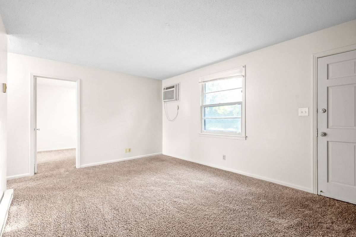 Apartment for rent at 1221 Madison St, Clarksville, TN 37040