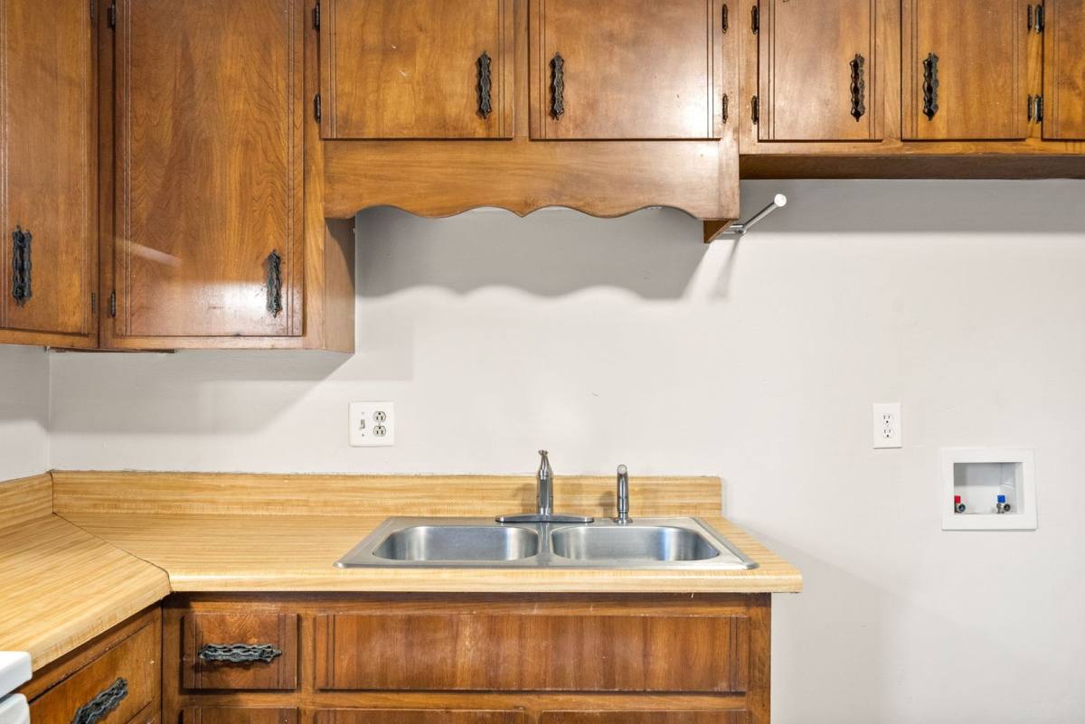 Apartment for rent at 1221 Madison St, Clarksville, TN 37040