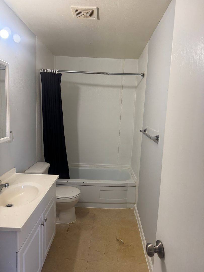 Apartment for rent at 920 S Bryan St, Amarillo, TX 79102