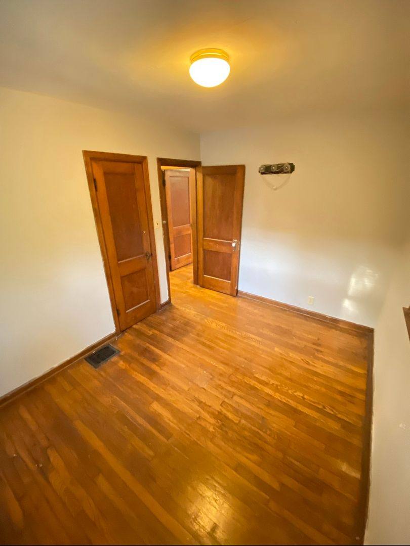Apartment for rent at 2547 Neil, Columbus, OH 43201