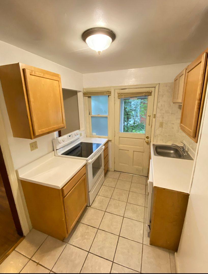 Apartment for rent at 2547 Neil, Columbus, OH 43201