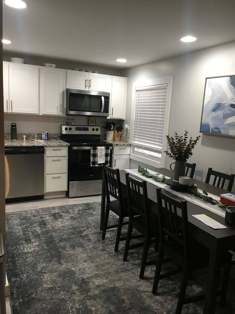 Apartment for rent at 55 W Starr Ave, Columbus, OH 43201