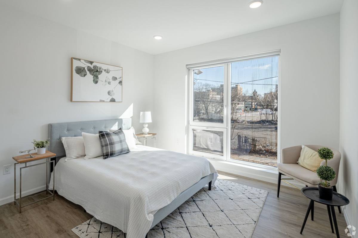 Apartment for rent at 15-19 S 13th St, Newark, NJ 07107