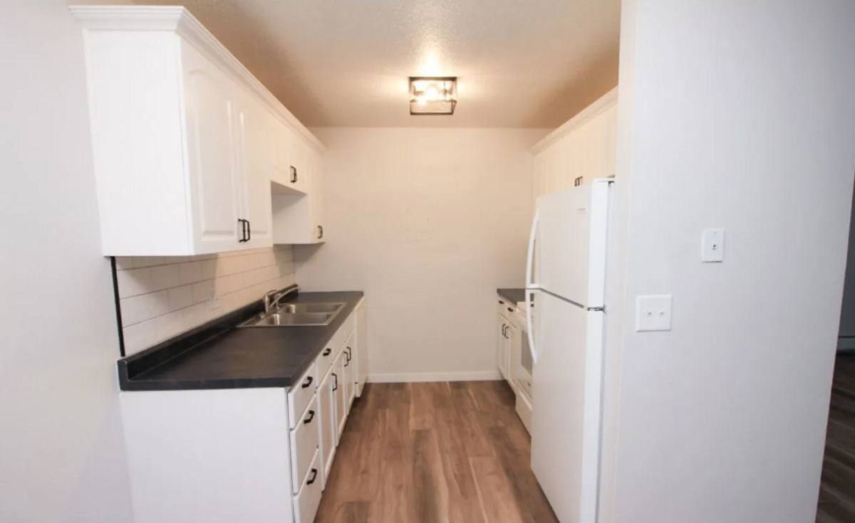 Apartment for rent at 2009 E Nye St & Lewis Ave #6, Sioux Falls, SD 57103