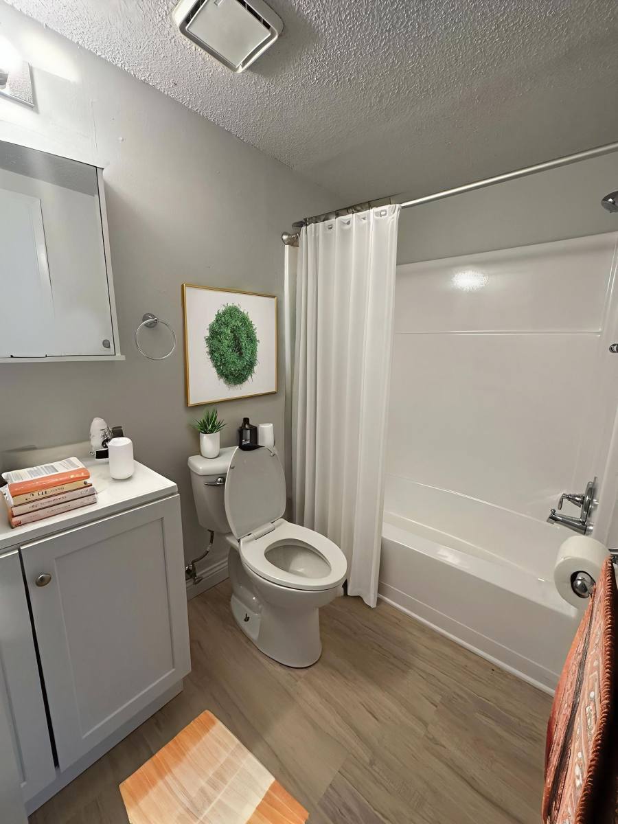 Apartment for rent at 2009 E Nye St & Lewis Ave #6, Sioux Falls, SD 57103