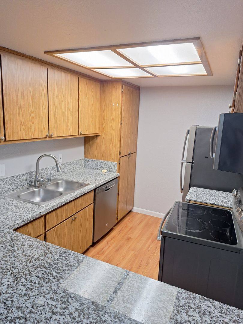 Apartment for rent at 7856 Old Auburn Rd, Citrus Heights, CA 95610