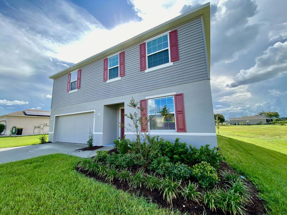 House for rent at 999 Cumberland Dr, Kissimmee, FL 34759
