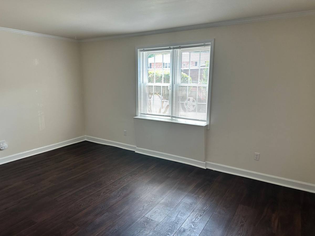 Condo for rent at 920 A McAlway Rd, Charlotte, NC 28211