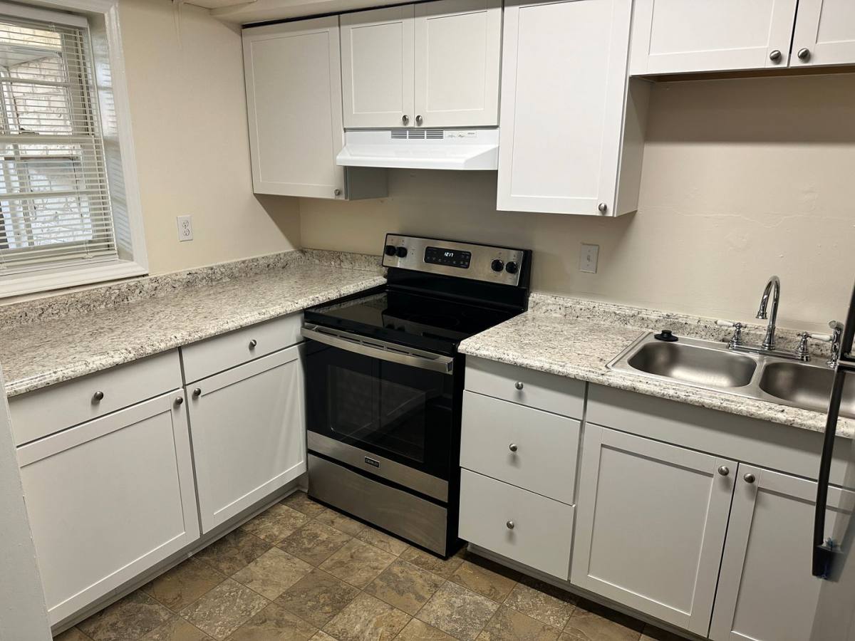 Condo for rent at 920 A McAlway Rd, Charlotte, NC 28211