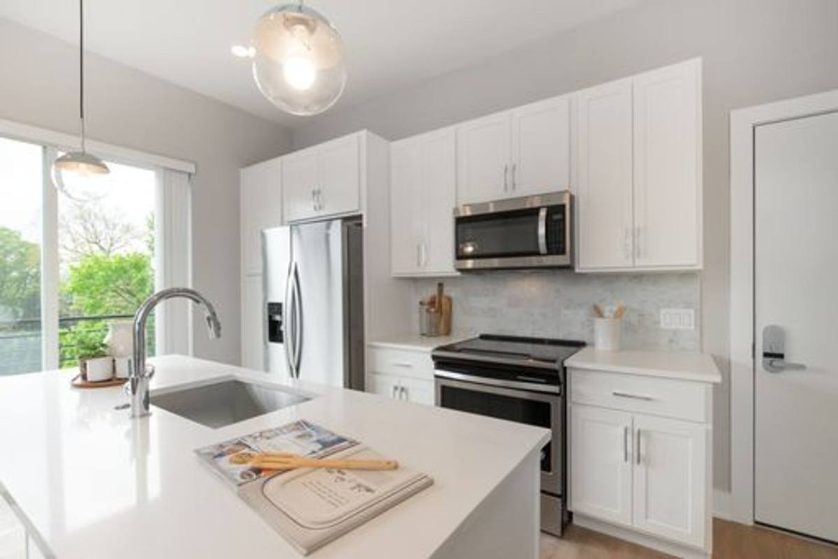 Apartment for rent at 52 W Washington Lane, Philadelphia, PA 19144