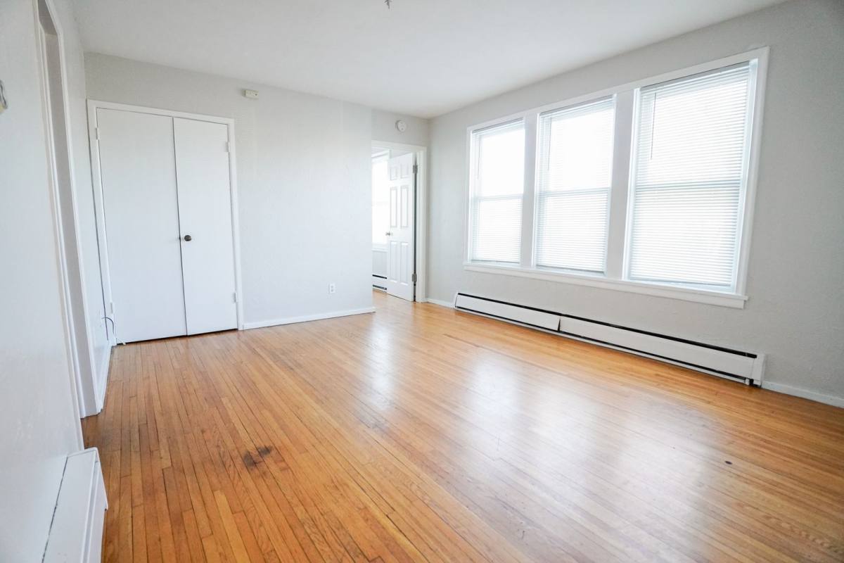 Apartment for rent at 1605 Marshall Ave, Saint Paul, MN 55104