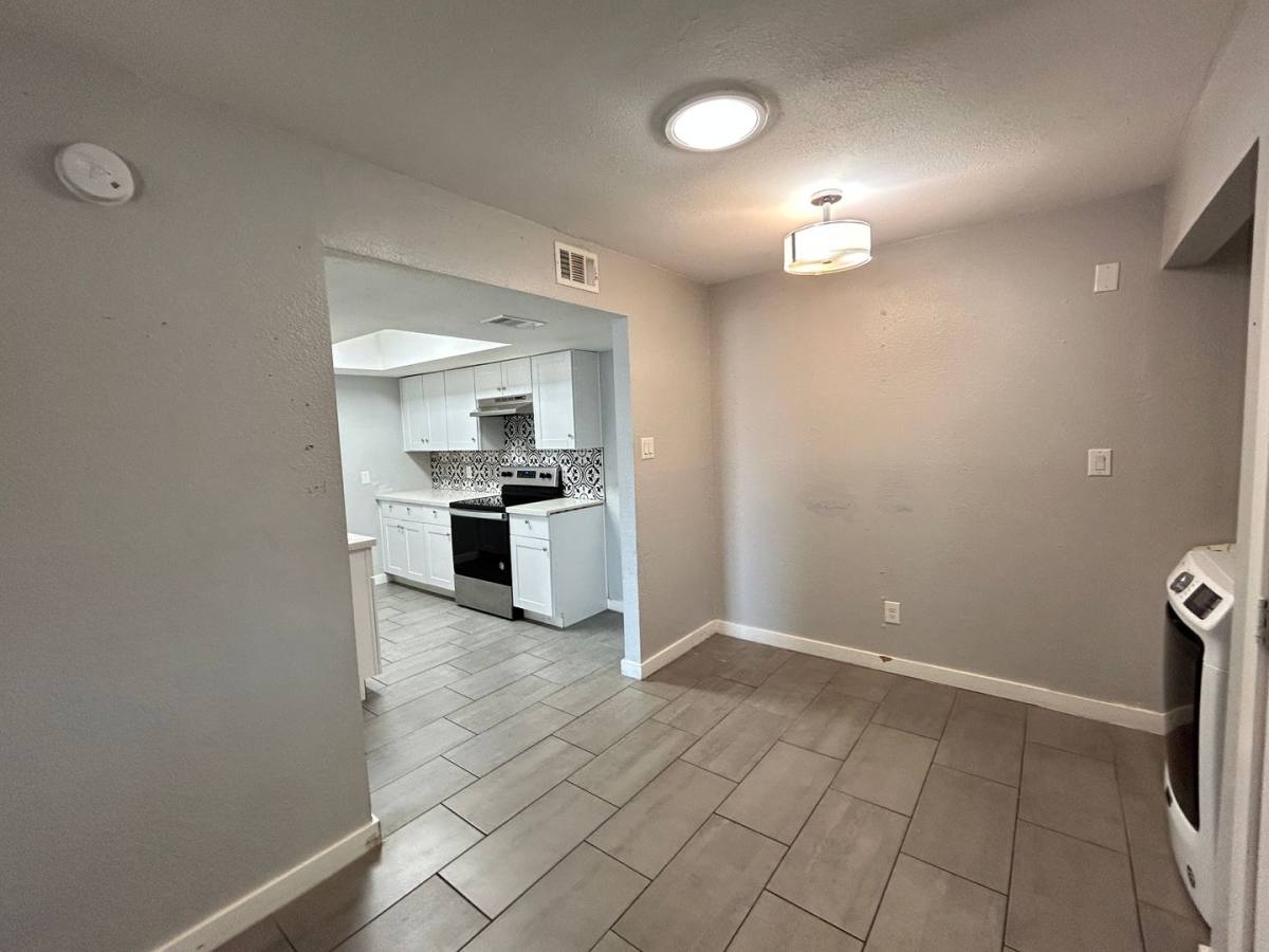 Apartment for rent at 9618 N 5th #1, Phoenix, AZ 85020