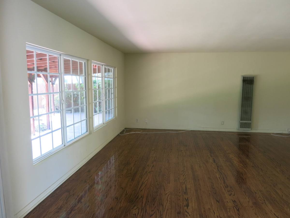 House for rent at 5121 Leo St, San Diego, CA 92115