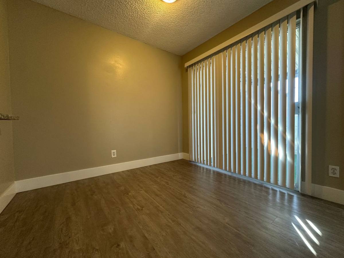 Condo for rent at 1467 Hialeah Dr, Las Vegas, NV 89119