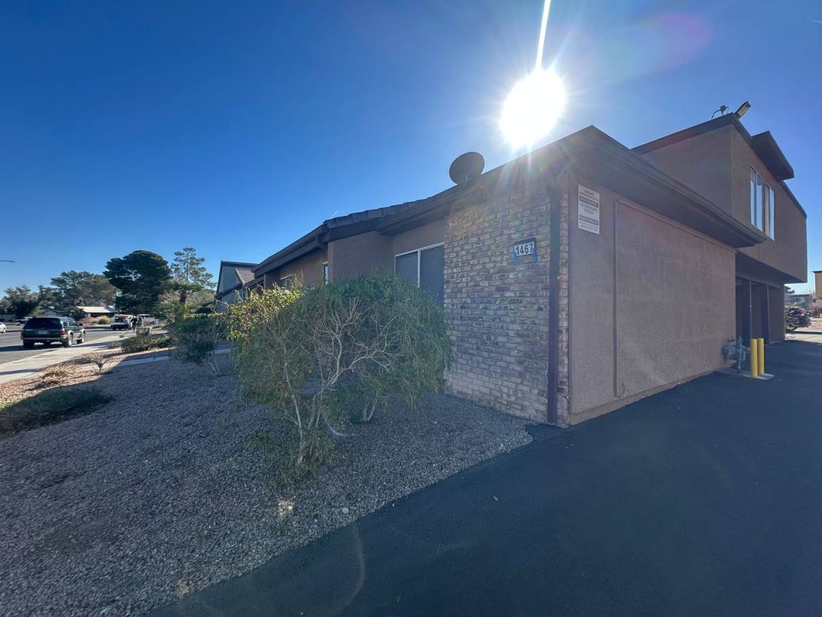 Condo for rent at 1467 Hialeah Dr, Las Vegas, NV 89119