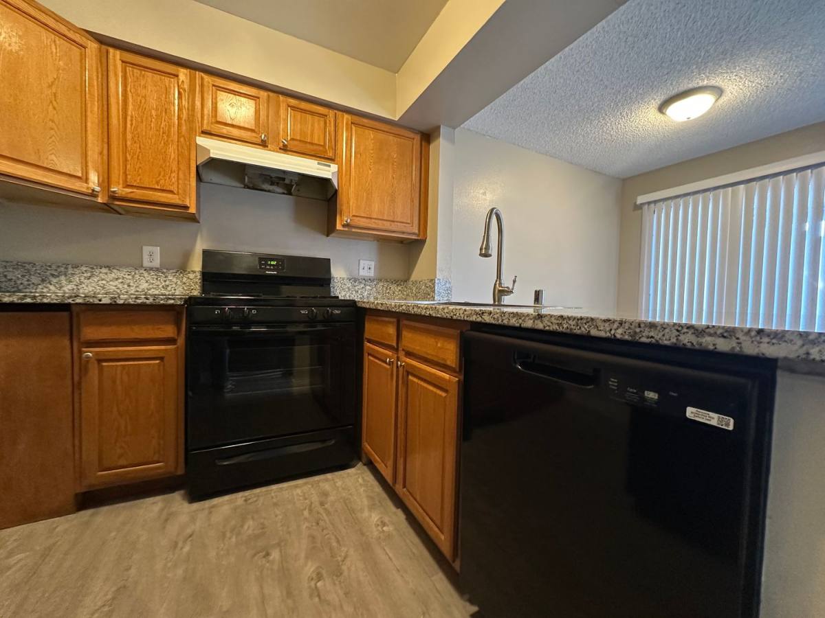 Condo for rent at 1467 Hialeah Dr, Las Vegas, NV 89119