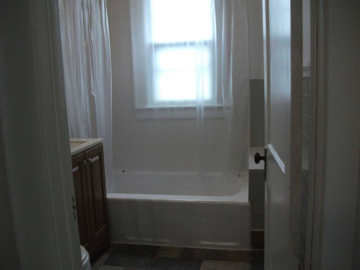 Apartment for rent at 1020-22 Euclid Ave, Syracuse, NY 13210