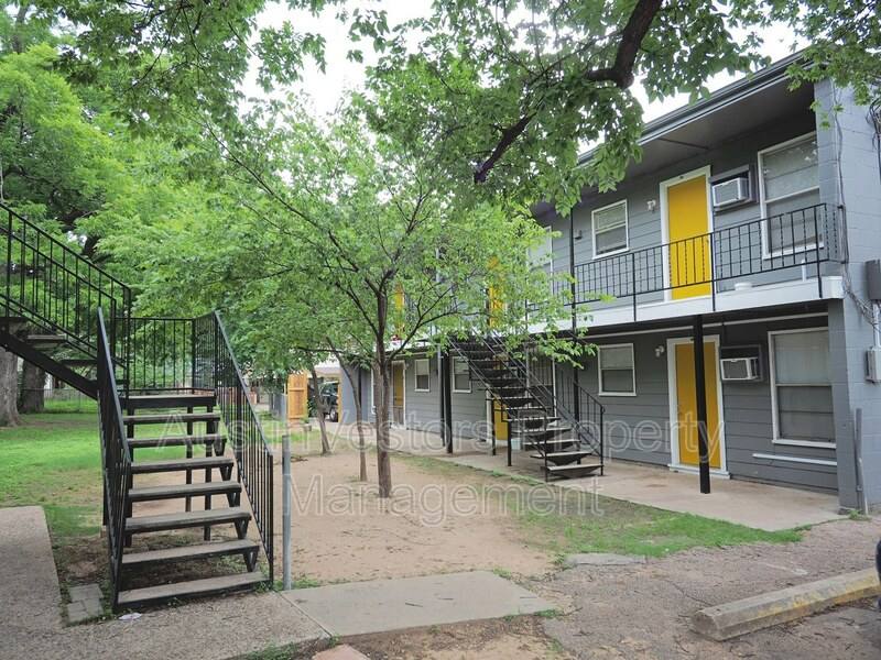 901 Springdale Rd, Austin, TX 78702 - $795 | RentalSource