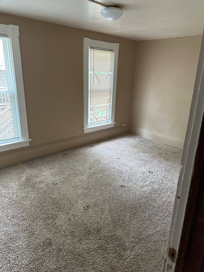 Apartment for rent at 605 E Buchtel Ave, Akron, OH 44304