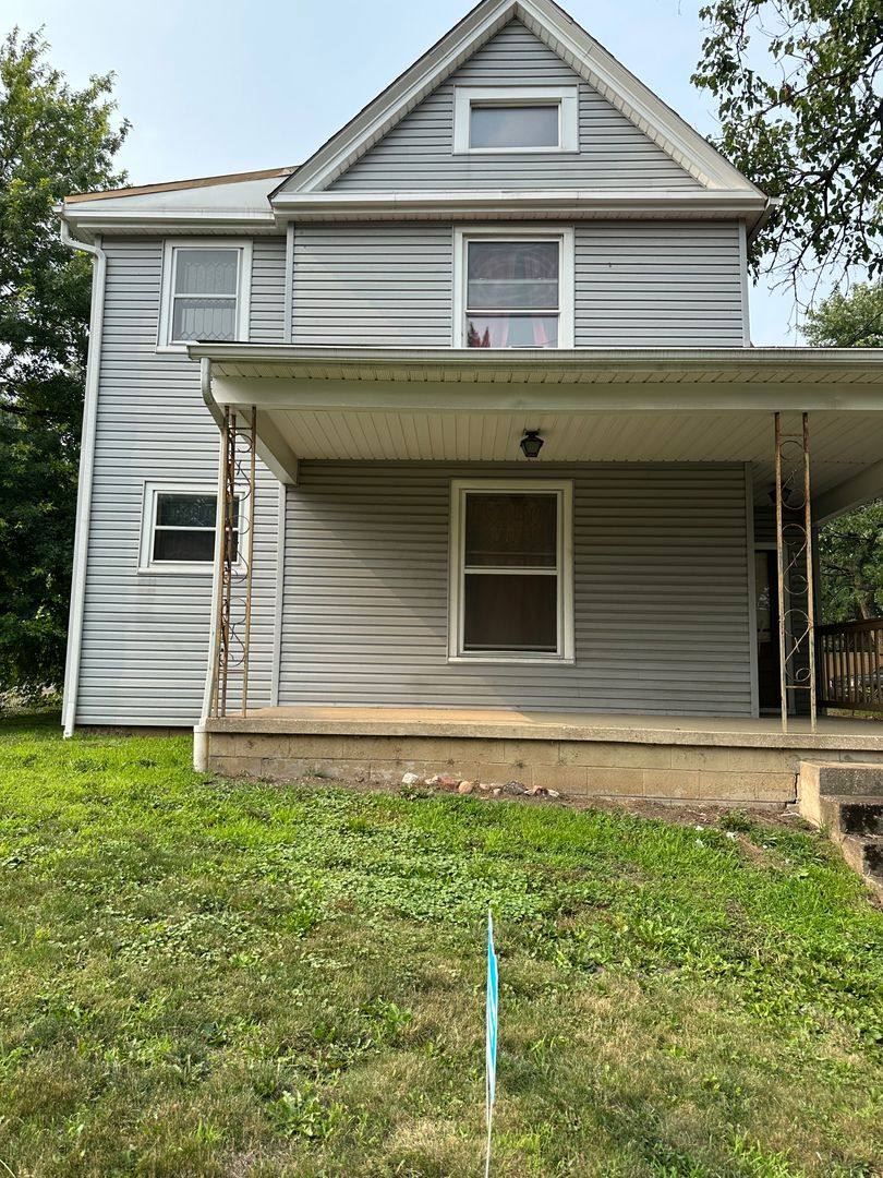 Apartment for rent at 605 E Buchtel Ave, Akron, OH 44304