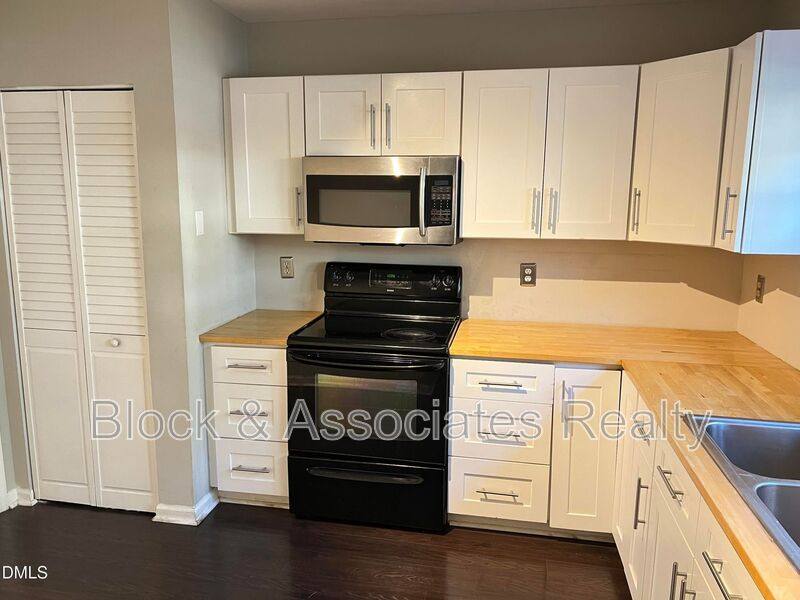 Townhouse for rent at 1333 Springlawn Court, Raleigh, NC 27609