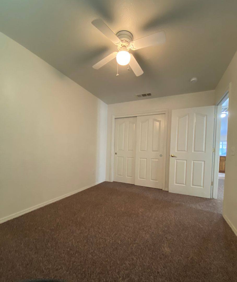 941 W Dakota Ave, Fresno, CA 93705 - Apartment for Rent - Image 11