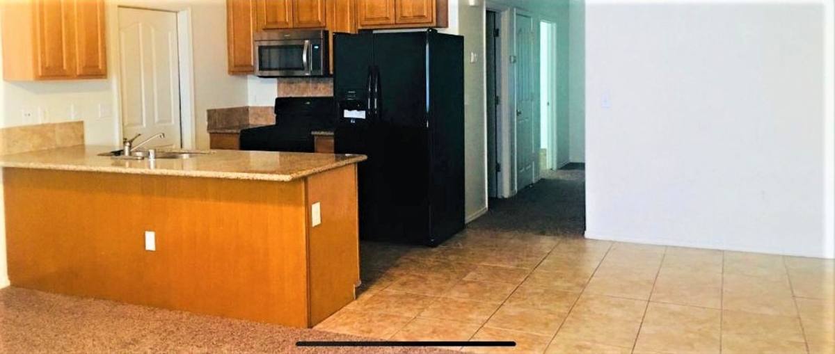 Apartment for rent at 941 W Dakota Ave, Fresno, CA 93705