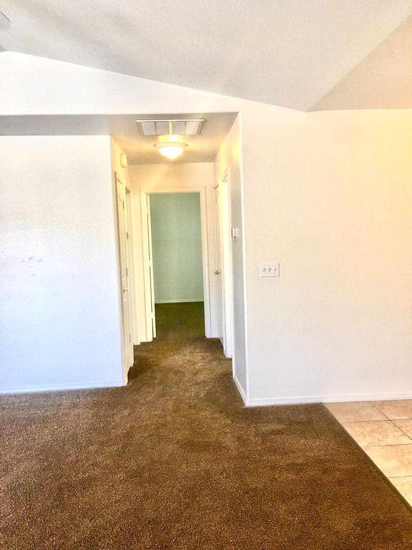 941 W Dakota Ave, Fresno, CA 93705 - Apartment for Rent - Image 5