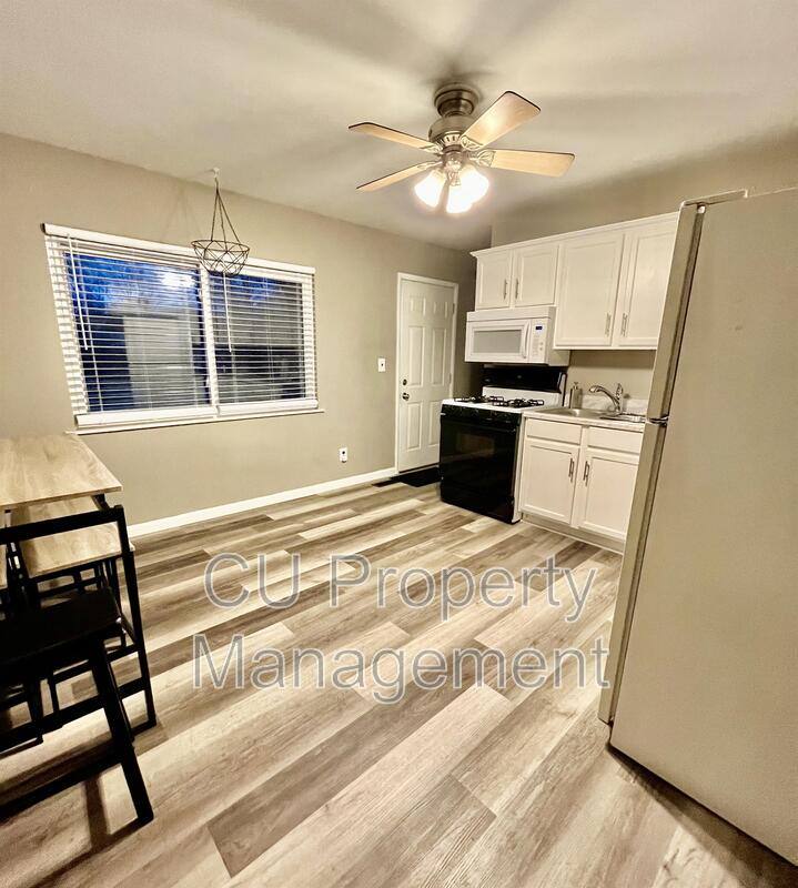 House for rent at 618 Dogwood Dr, Champaign, IL 61821