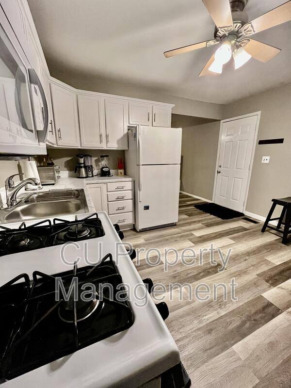 House for rent at 618 Dogwood Dr, Champaign, IL 61821