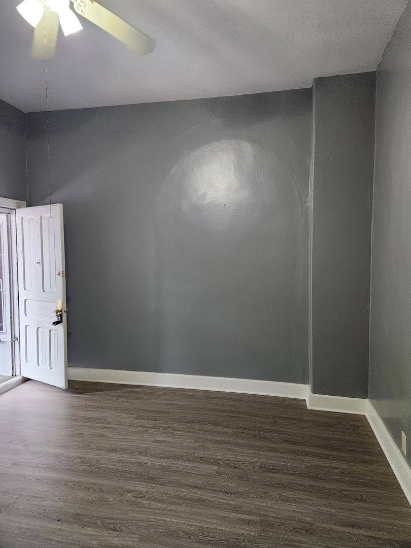 Apartment for rent at 110-118 E Center St, Nazareth, PA 18064