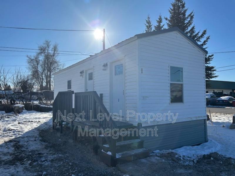 House for rent at 111 S Cedar Dr #1, Kalispell, MT 59901