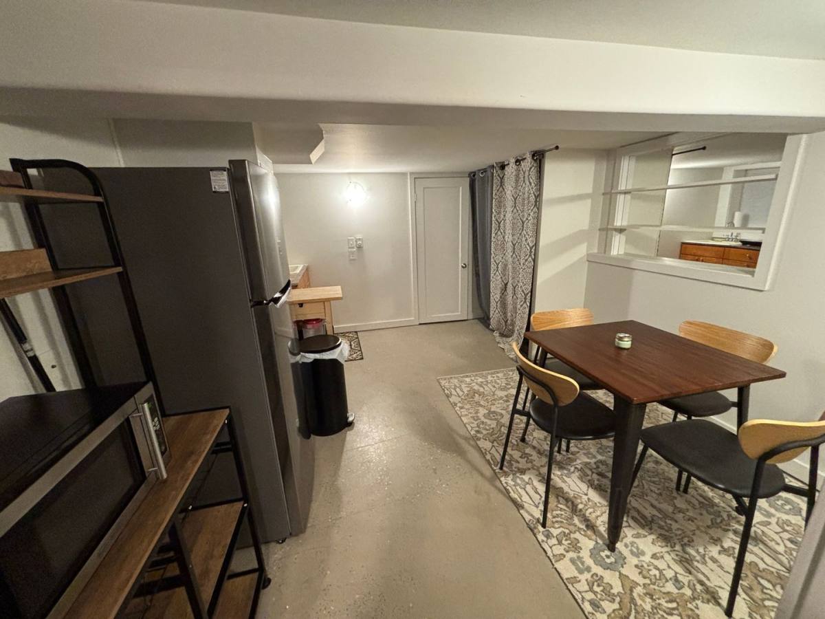 Townhouse for rent at 8316 49th Ave S, Seattle, WA 98118