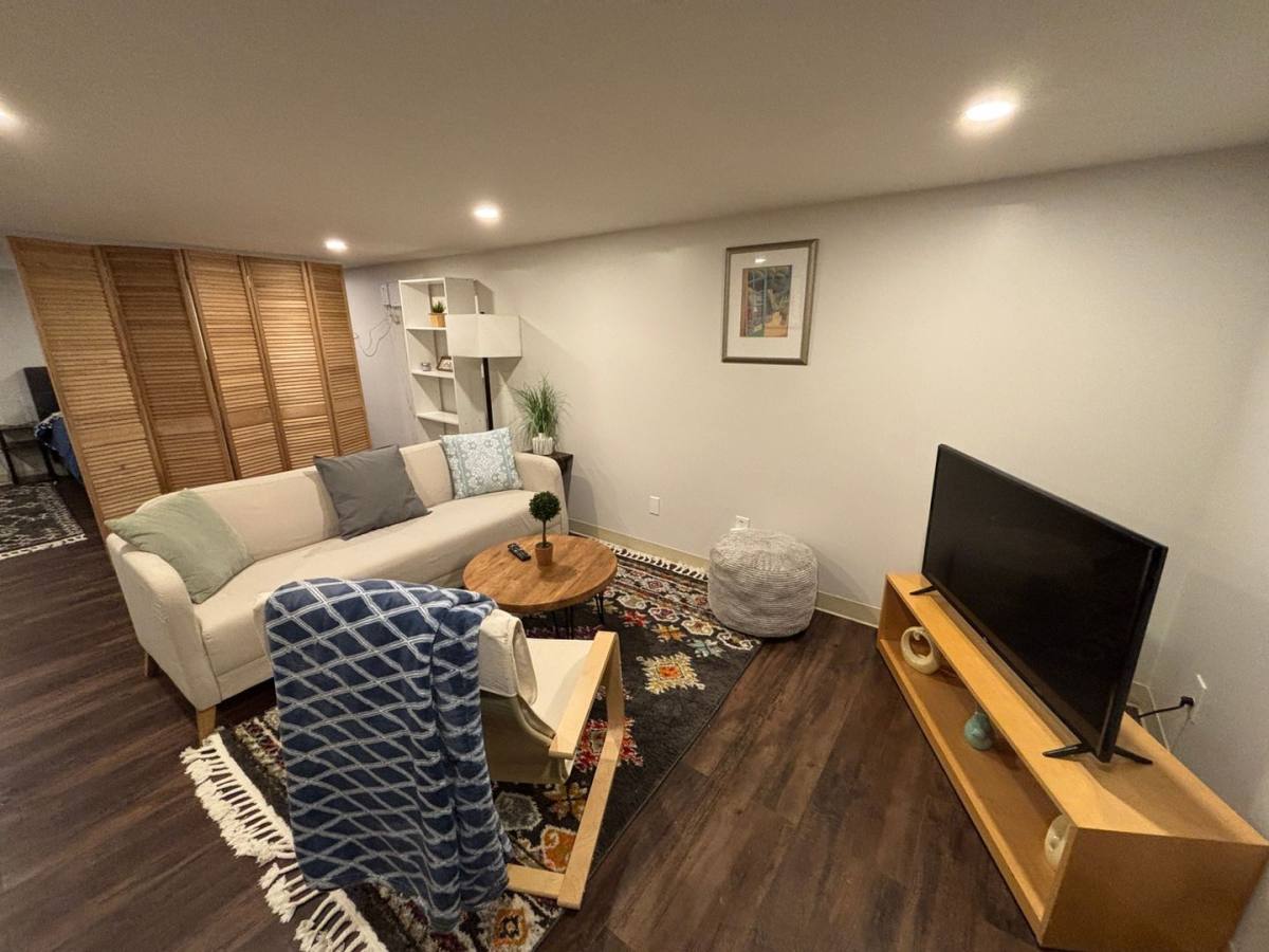 Townhouse for rent at 8316 49th Ave S, Seattle, WA 98118