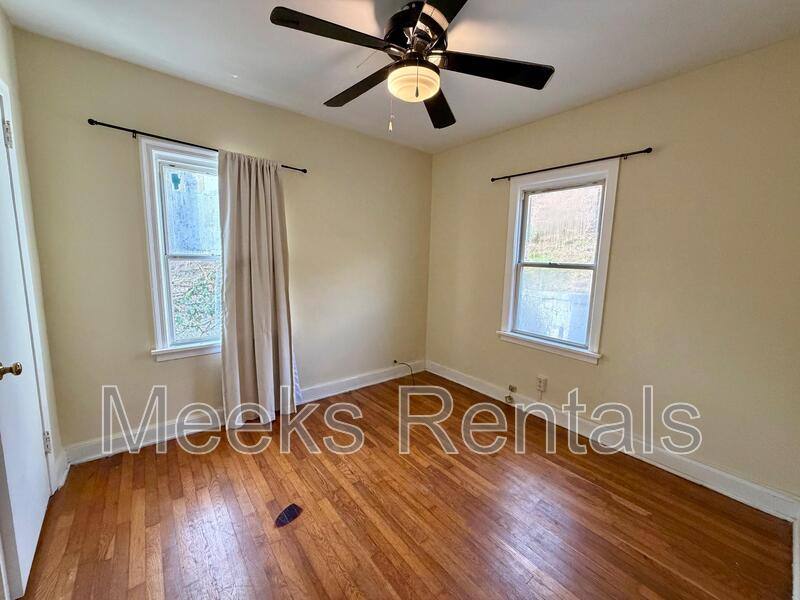 House for rent at 1418 Ravinia Rd, Charleston, WV 25314