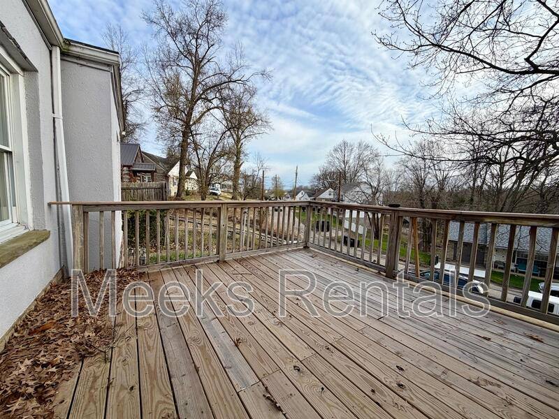 House for rent at 1418 Ravinia Rd, Charleston, WV 25314