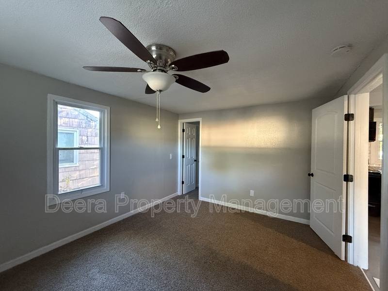 House for rent at 2753 N 34th St, Kansas City, KS 66104