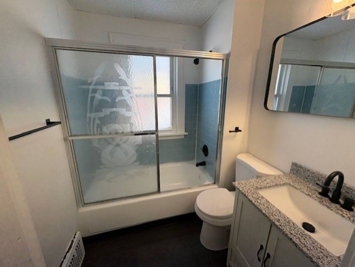 Apartment for rent at 3973 E 123rd St, Cleveland, OH 44105