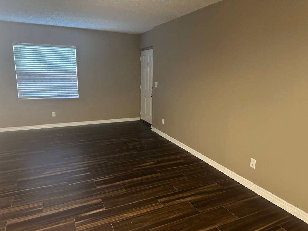 Apartment for rent at 643 W Oak Terrace Dr Bldg B, Leesburg, FL 34748