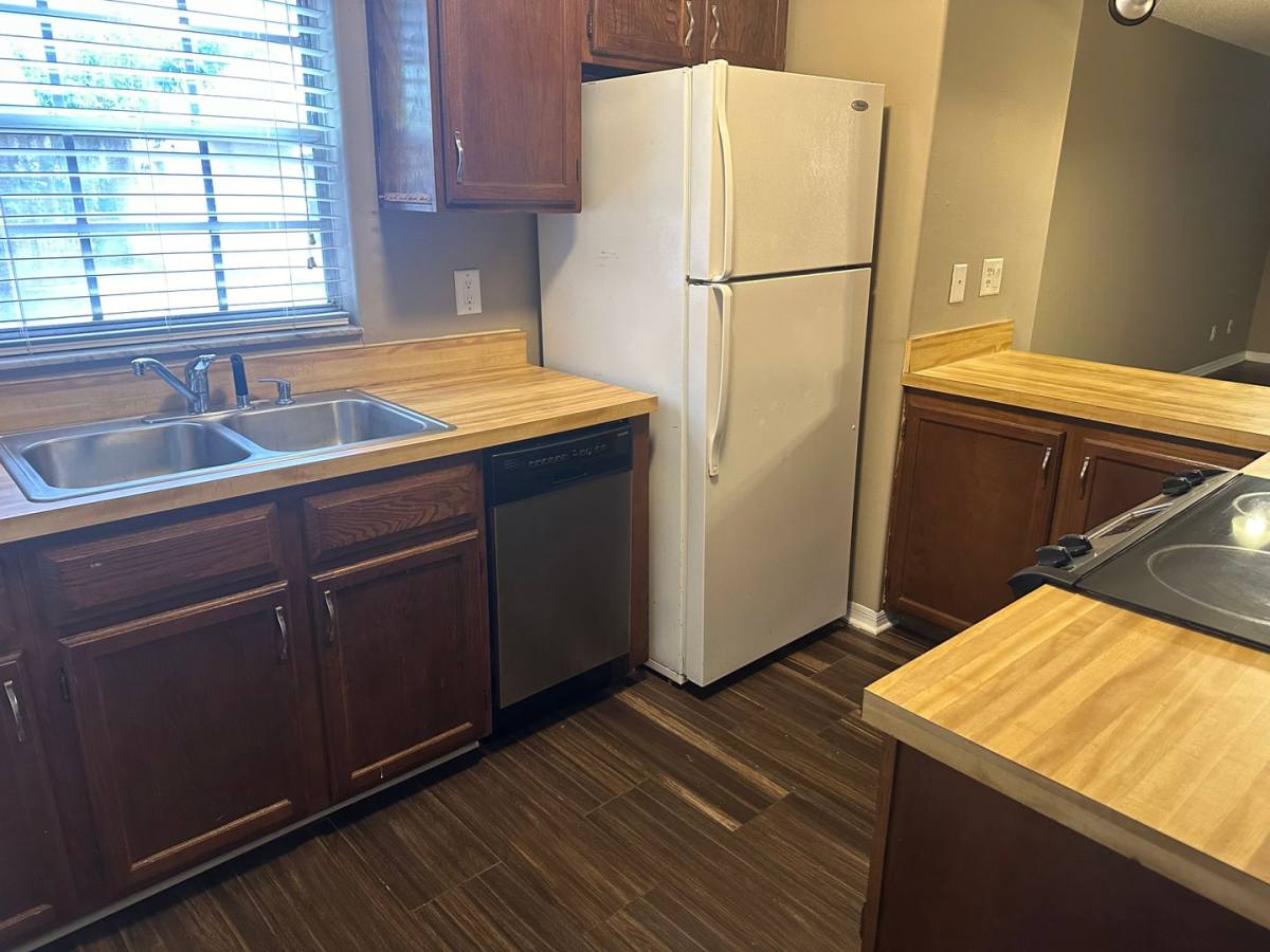 Apartment for rent at 643 W Oak Terrace Dr Bldg B, Leesburg, FL 34748