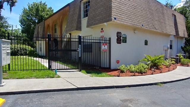 Apartment for rent at 643 W Oak Terrace Dr Bldg B, Leesburg, FL 34748