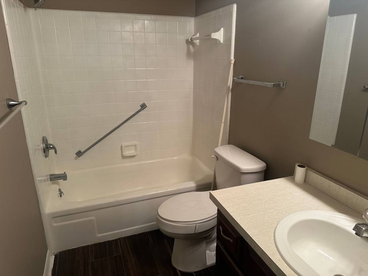 Apartment for rent at 643 W Oak Terrace Dr Bldg B, Leesburg, FL 34748