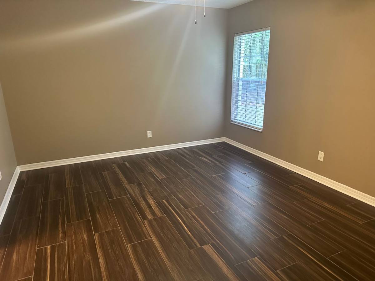 Apartment for rent at 643 W Oak Terrace Dr Bldg B, Leesburg, FL 34748