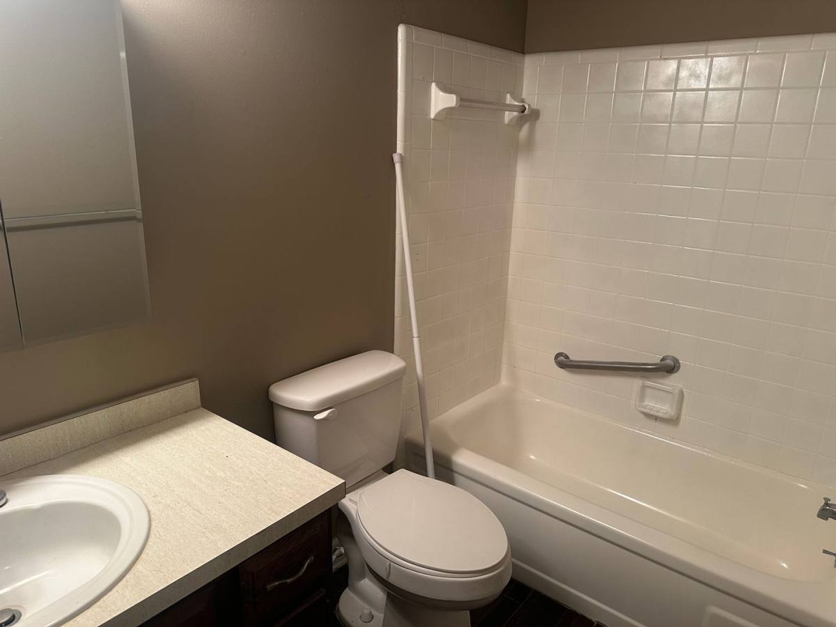 Apartment for rent at 643 W Oak Terrace Dr Bldg B, Leesburg, FL 34748