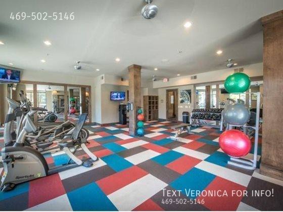 Apartment for rent at 701 E Bluff St, Fort Worth, TX 76102