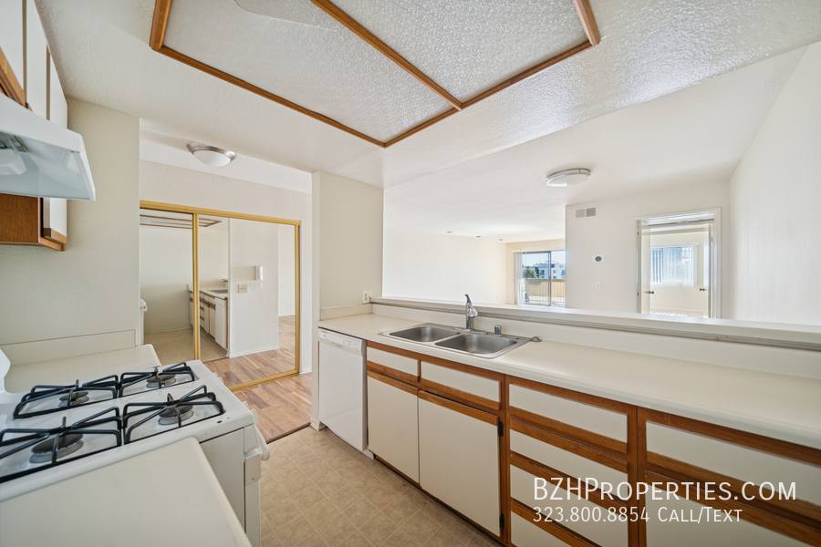 Condo for rent at 1519 N Martel Ave #308, Los Angeles, CA 90046