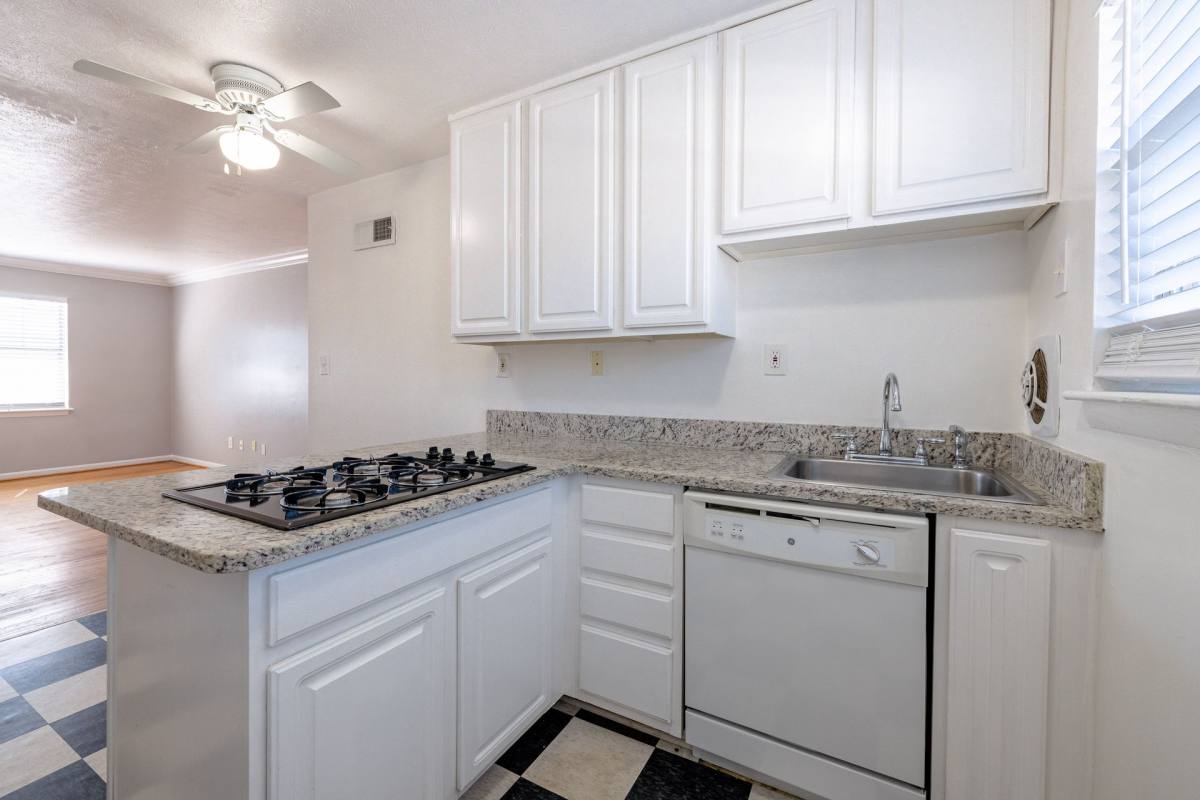 Apartment for rent at 370 Peachtree Hills Ave NE, Atlanta, GA 30305