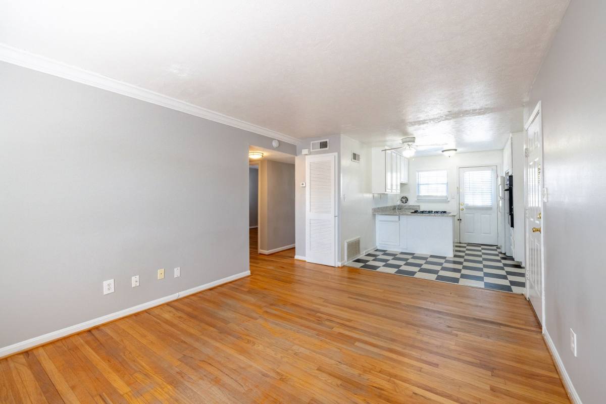 Apartment for rent at 370 Peachtree Hills Ave NE, Atlanta, GA 30305
