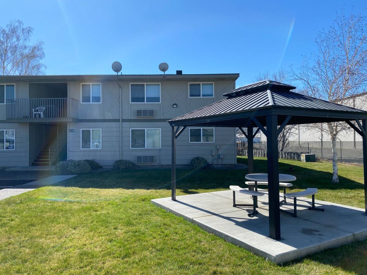 Apartment for rent at 2718 Kateenah Way, Yakima, WA 98903