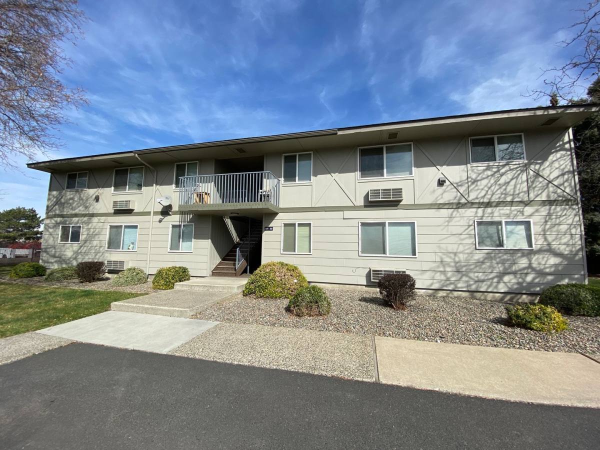 Apartment for rent at 2718 Kateenah Way, Yakima, WA 98903